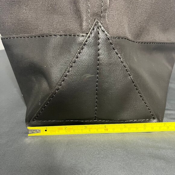 Eddie Bauer Boat Tote XL Waxed Canvas Bag Well Seasoned Outdoor Utility Garden - Picture 11 of 15